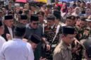 KH Anwar Zahid tetap lanjut ke Banjarnegara mengisi pengajian meski mobilnya ditabrak truk di Bojonegoro, Senin malam.