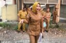 Wabup Sidoarjo Mimik Idayana sidak Rusunawa Pucang, mengungkap sederet persoalan serius, mulai dari sampah hingga bangunan yang tidak terawat